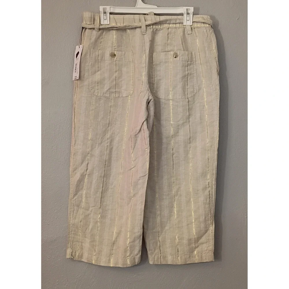 Liz Claiborne Classic Straight Leg Capris Tan‎ Gold Striped Beachy Summer Sz Med